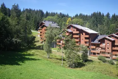 Image de Appartement 'Morillon 1100' avec vue sur les montagnes, balcon et Wi-Fi