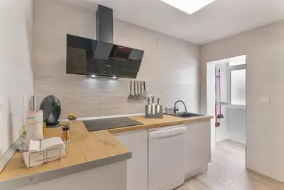 Image de Appartement 'Encanto Costero' avec terrasse privée, Wi-Fi et climatisation