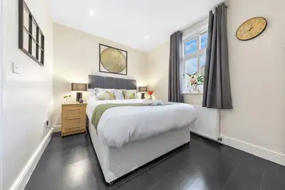 Image de Stunning 1-Bed Flat- London City-Sleeps 4- Parking Available- Book Instantly!