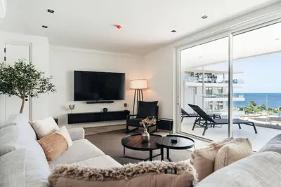 Image de Lux 2br Condo One Mambo Beach 31 by Bocobay
