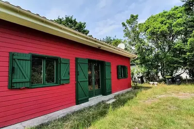 Image de 133 - Chalet chaleureux à 600 mètres du Lac d'Hourtin idéal pour 4 personnes