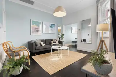 Image de Chic 2br Apartment w/ Artful Touches in Bondi