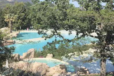 Image de Les Restanques du Golfe de Saint-Tropez, Parc aquatique 1600m2, piscine à vagues
