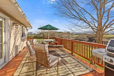 Pet Friendly Home with Fishing Access and Fire Pit