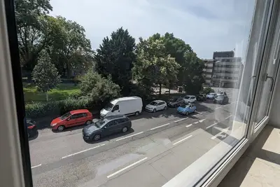 Image de 1. 5 family room shower room, 2 beds, breakfast corner, workstation, central