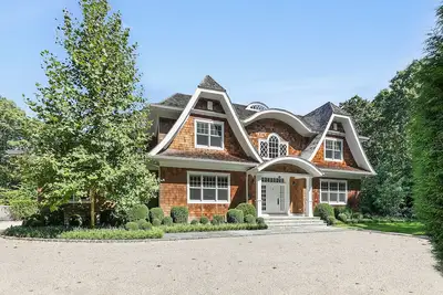 Image de Sagaponack's Premier Summer Retreat 6 Bedrooms 6. 5 Baths