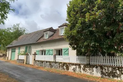 Image de Maison de campagne avec grand jardin clos pour 8 personnes, Rocamadour Ă 12km,