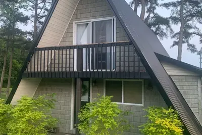 Image de Charming 3-bedroom lake house with WiFi, Ac in lovely Springville, Tn.