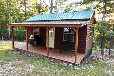 Pine Ridge Cabin - A Cozy Getaway for Two near Jasper Ar!