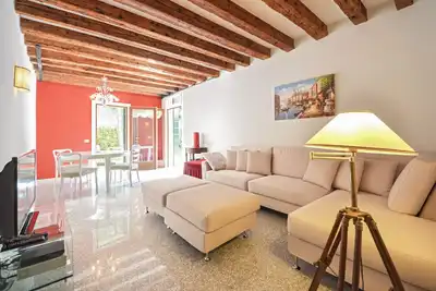 Image de Contemporary Style Apartment with Garden in Dorsoduro