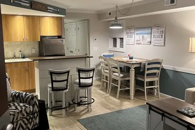 Image de Escape to Paradise in Avalon – Beautiful Condo Just Steps from the Beach