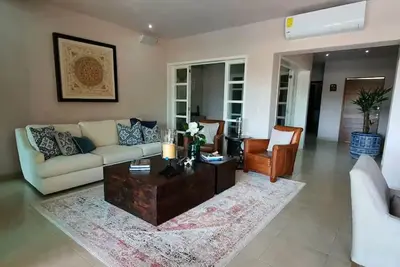 Image de Beautiful and exclusive home in La Reserva in Ajijic. Heated swimming pool