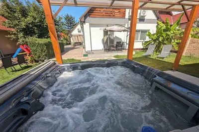 Image de Appartement de vacances avec sauna, jacuzzi, Wlan et climatisation