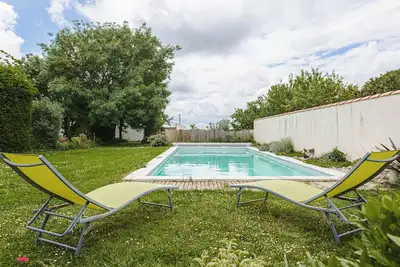 Image de Gabae - Les Volets Gris : maison de vacances confortable avec Wi-Fi et espace de télétravail