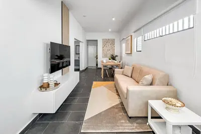 Casa Canova | Centric First Floor Apt @ San Juan