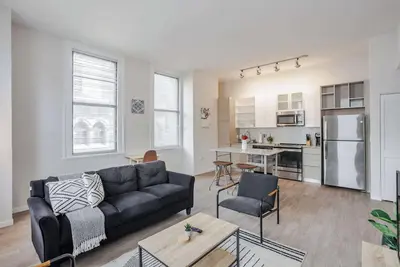 Image de CozySuites Sky Central #14