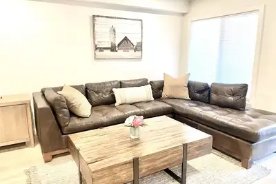 Image de Remodeled 2-bedroom condo in Vail - new listing