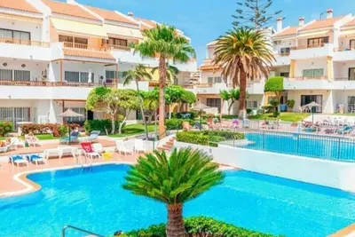 Image de Stylish 1 Bed Apartment. Los Cristianos. Sleeps 4. 2 Pools. Air-con. Free Wifi.