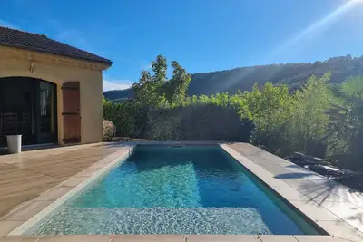 Image de Maison de vacances en Ardèche avec piscine. Calme et nature au rendez-vous!