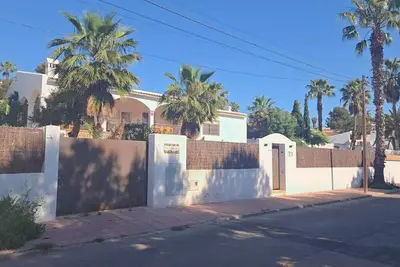 Image de Villa familiale sécurisée style ibiza tout confort à 15 minutes de Sitges