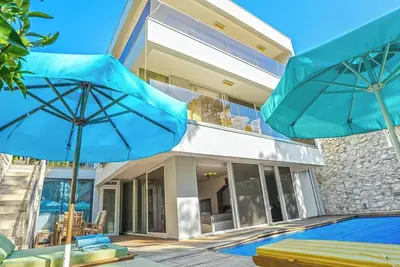 Image de Kalkan Center, Stylish and Modern Design for 6p