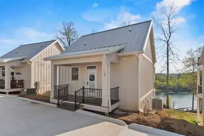 Image de Charming 3-bedroom house with gorgeous lake views, on Norris Lake in Tennessee