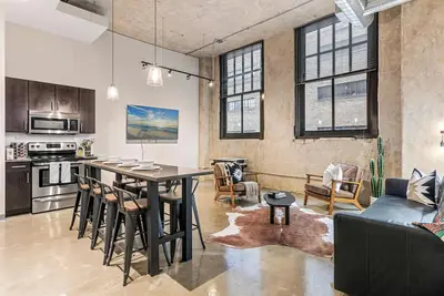 Image de Dt 2bd Steps from Target Field Gym Kitchen Laundry