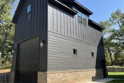 Image de LakeItToTheLimit Loft - New Charming studio in Eufaula's Patriot Pointe