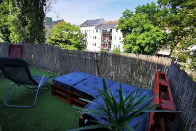 Image de In the middle instead of just being there ;)