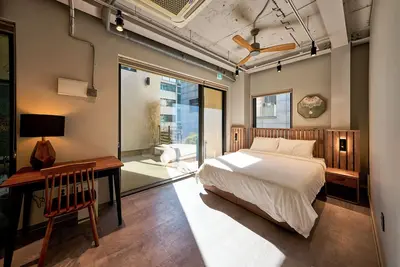 Image de L9 Tailored Service Home near Hongik University Station