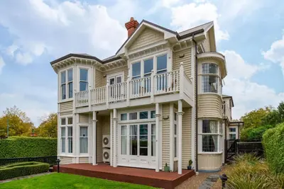 Image de Pet Friendly single level Heritage style home