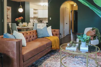 Image de New Heritage With King Bd Balcony Free Parking Quiet Area Near City in Philly