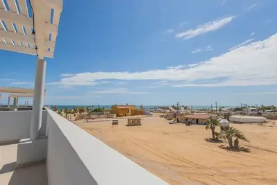 Image de Beach Home in Puerto Peñasco with 24/7 Security