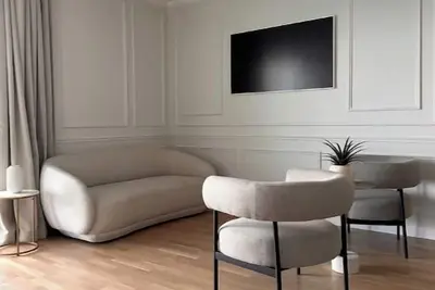 Image de Unique and luxurious 3-room home in historic Kakola - Private Sauna!