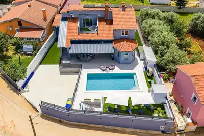 Image de Maison de vacances Marcana pour 1 - 8 personnes avec 3 chambres à coucher - Maison de vacances