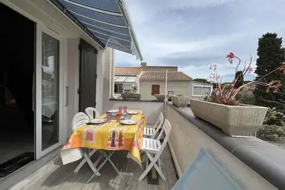 Image de Appartement avec Mezzanine, Climatisation et Parking, proche Plage, pour 4 personnes à Gruissan