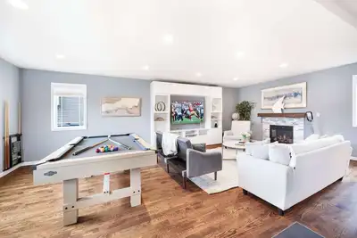 Image de Stylish 3br/2. 5ba Home |Ev Outlet |Near Light Rail