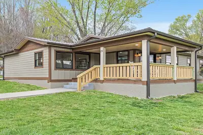 Image de Sagewood Cottage - A Quiet Mtn. Retreat - 3 Br's and 2 Ba's  near Lake Junaluska