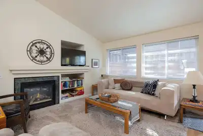 Image de Rock Bluff Retreat - Bend is Calling! 3bdrm