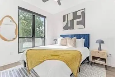 Image de Modern 1bd Near Dt & Umn Gym Street Parking