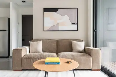 Image de Blueground | New North, High End, Balcony (Tlv-69)