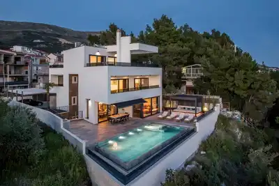 Image de Seaside Villa Leonis at the Split entrance with stunning Island views