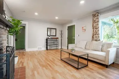 Image de Large Tacoma Stay, Pet Friendly, Centrally Located, Wifi, A/C units,