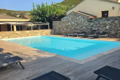 Image de Charmant studio avec piscine