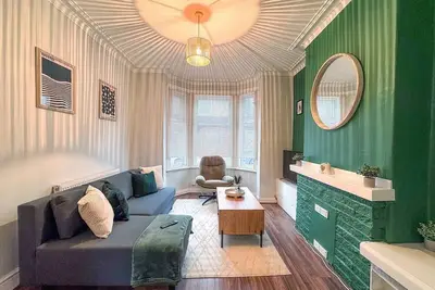 Image de 3Bed w\/ Pool Table + 30% Off