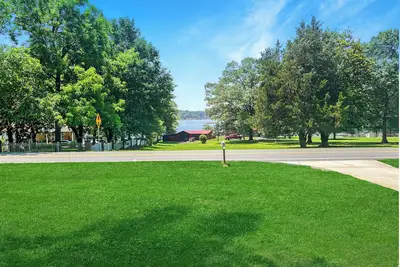 Image de Modern Lakeview Escape in Hickory - Pet friendly