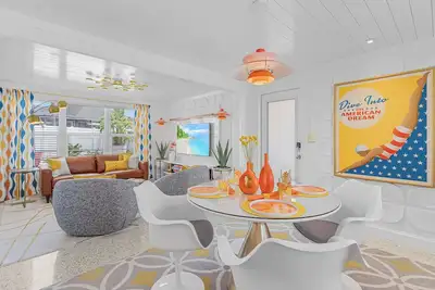 Image de Retro Beach Retreat w/ Surf Shack in South Venice