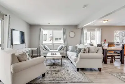 Golf, Hike, Explore & More: Cozy Retreat in Denver