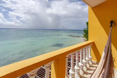 Image de Stylish Aruba Beach Chalet w stunning ocean view