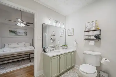 Image de Sage Haven for 8 Near Marietta Sq & Braves Arena